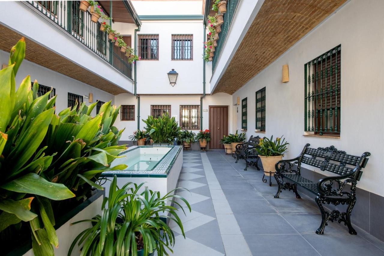 Triana Boutique Apartments By Hommyhome Seville Exterior photo
